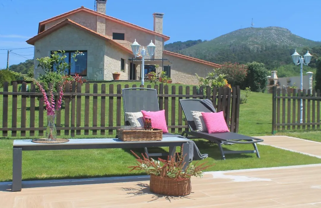 Luxury Singular Villa Carolina-1